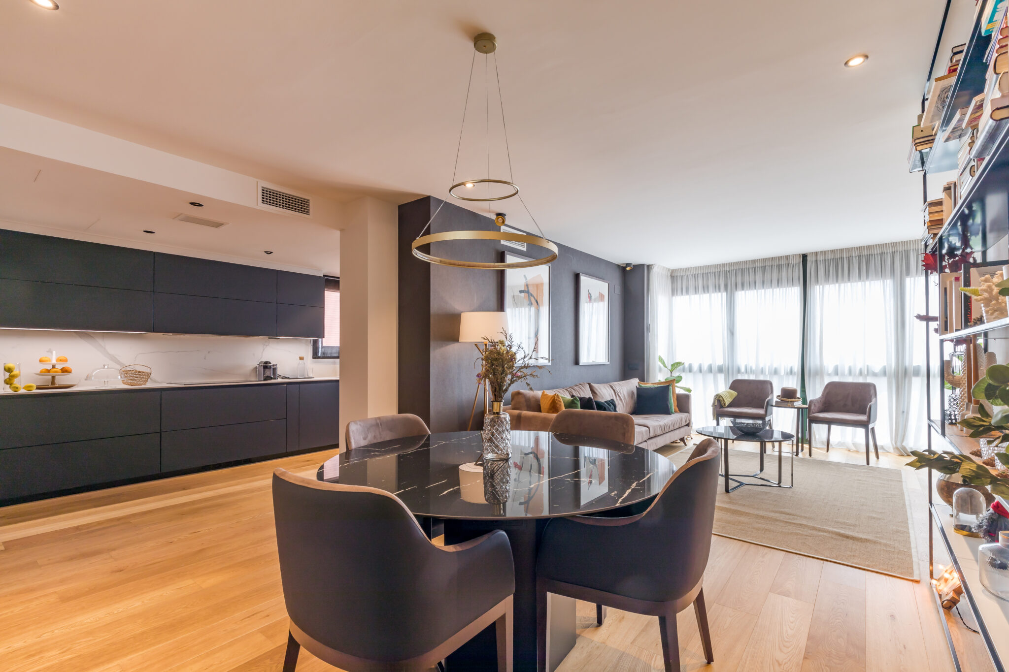 Cesar manrique, 1 17